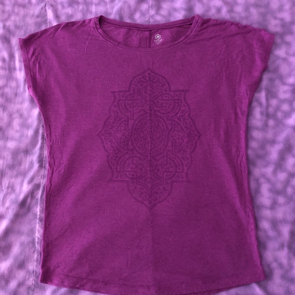 GAIAM Top